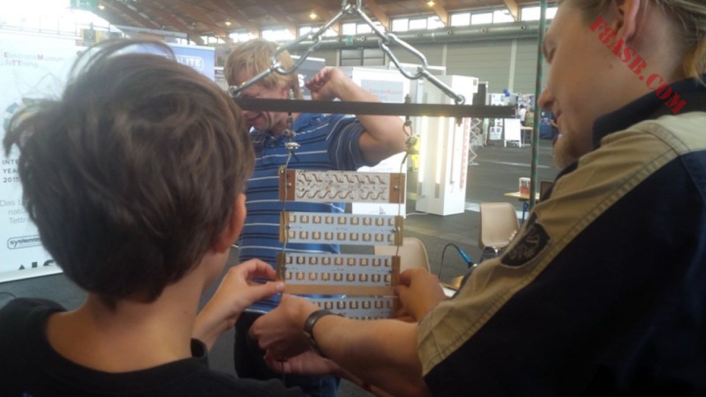 c_makerworld2015_01